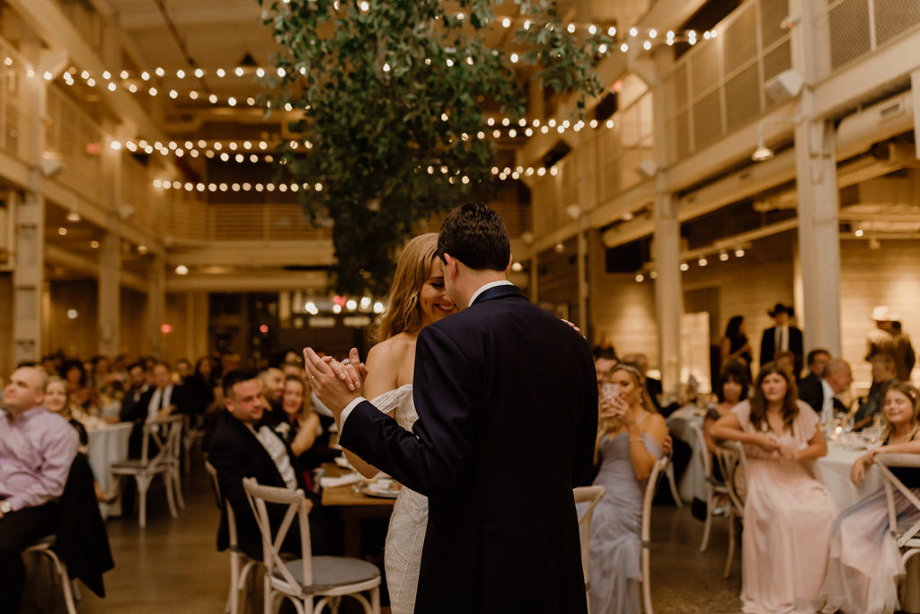 Pinterest worthy bride and groom first dance