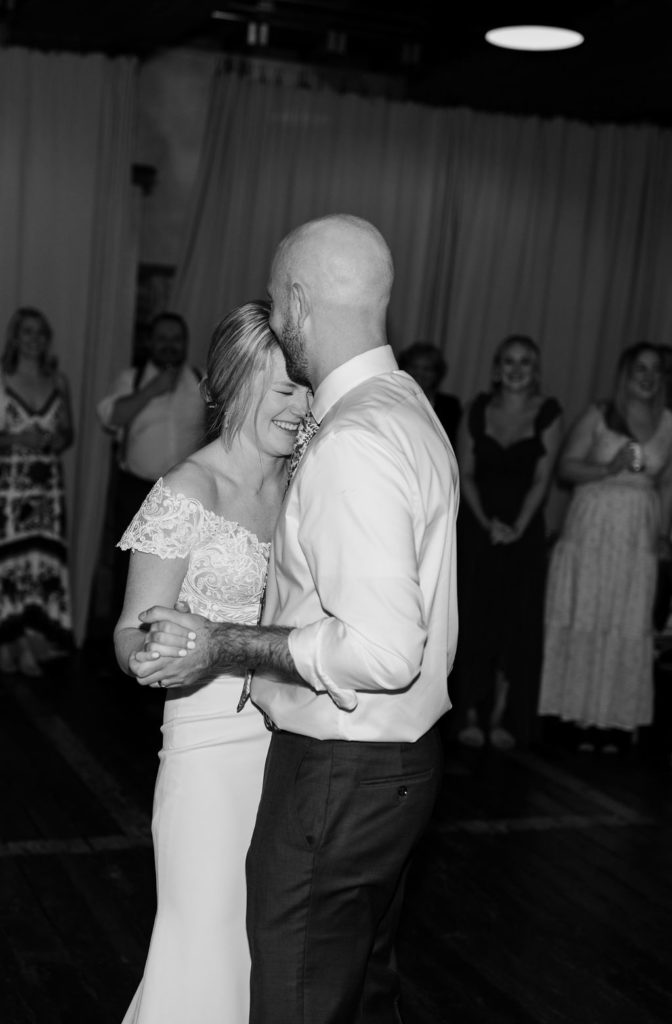 black-and-white-first-dance-candid-bride-groom-pique-travel-events