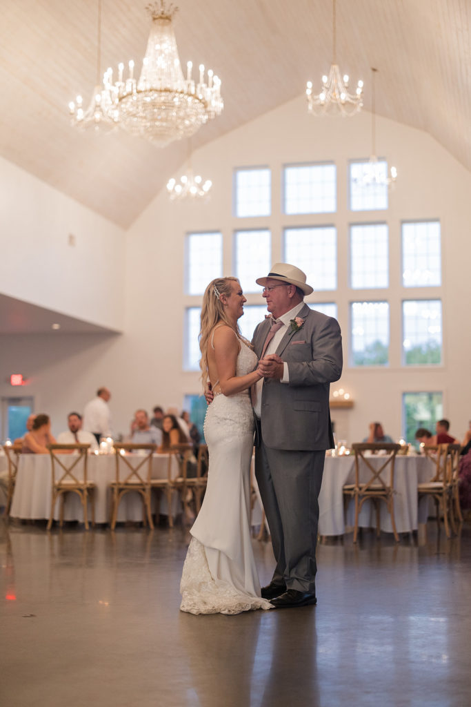 bride-father-first-dance-barn-wedding