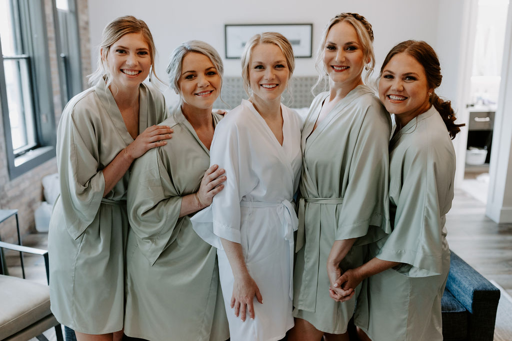 getting-ready-bridesmaids-mint-green-robes