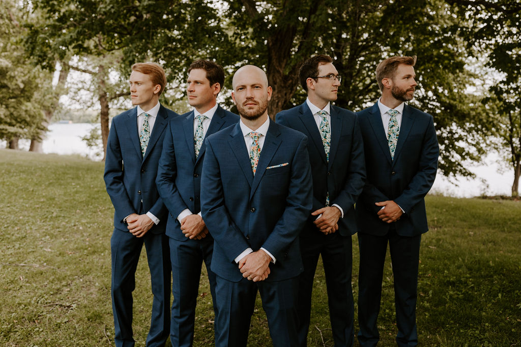 groomsmen-blue-suit-floral-tie-summer-wedding
