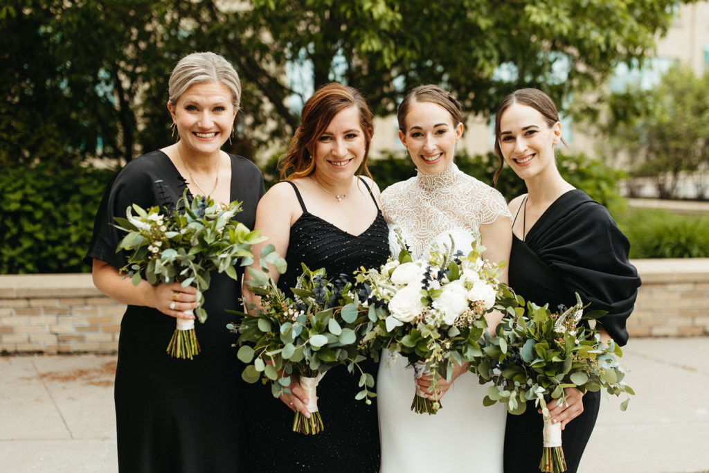 bridesmaids-jewish-wedding-photo-black-dresses