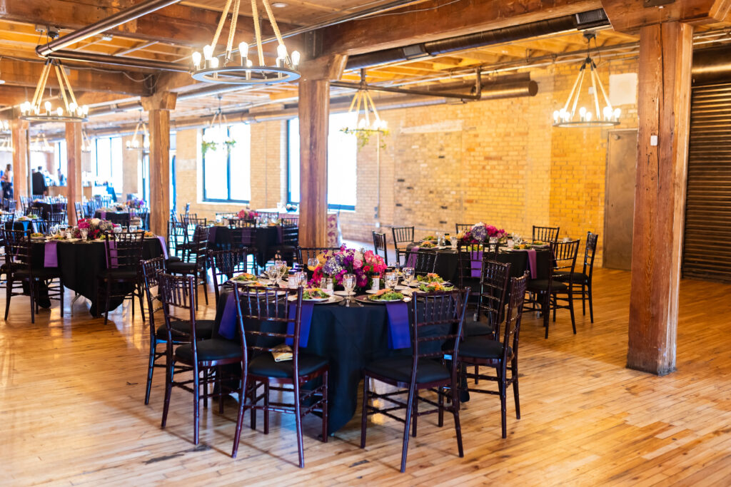 Minneapolis-event-centers-the-view-colorful-wedding-reception