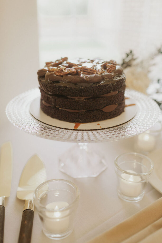 layered-chocolate-cutting-wedding-cake