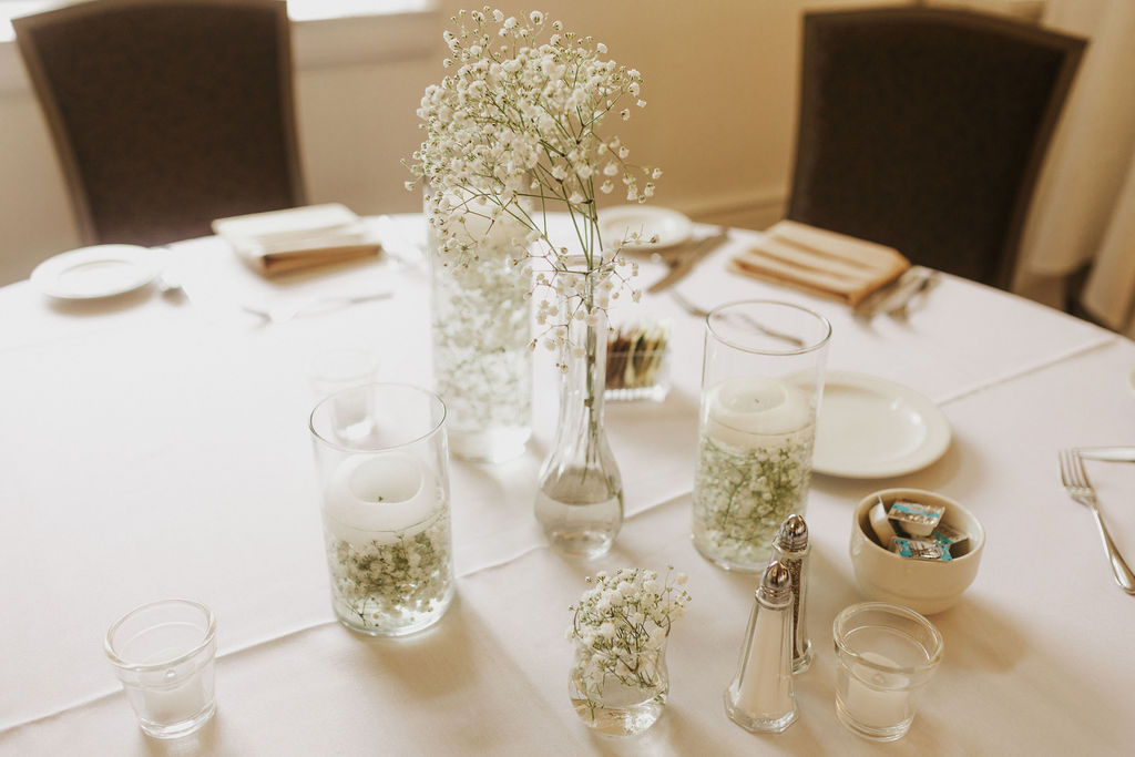 simple-wedding-reception-decor-babys-breath-floating-candles-unviersity-of-northwestern-wedding