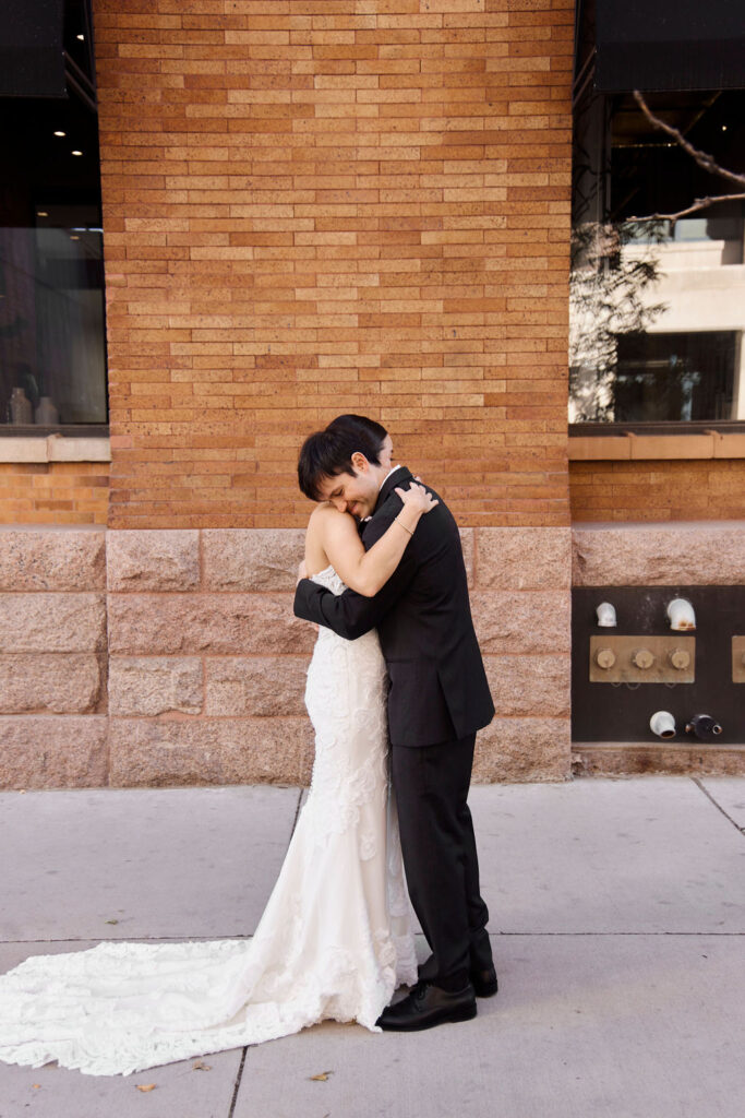 bride-groom-first-look-hug