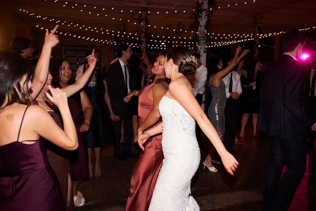 the-whim-minneapolis-wedding-dance-floor
