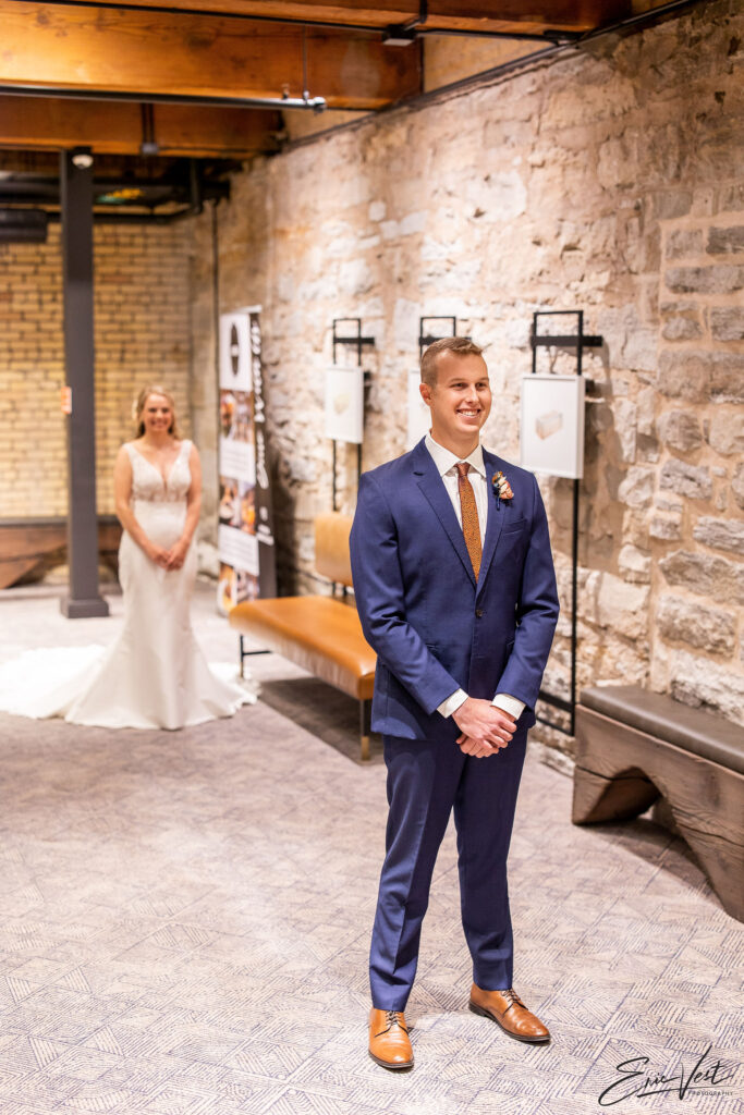 bride-groom-first-look-canopy-by-hilton-minneapolis