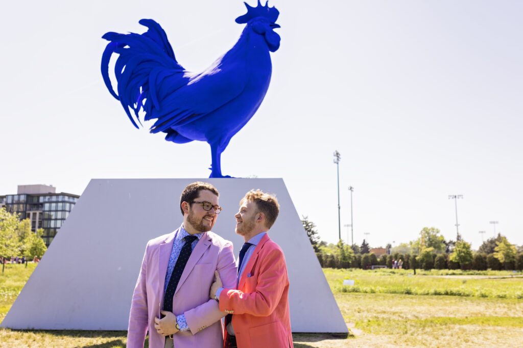 Blue rooster wedding portrait at Minneapolis sculpture garden
