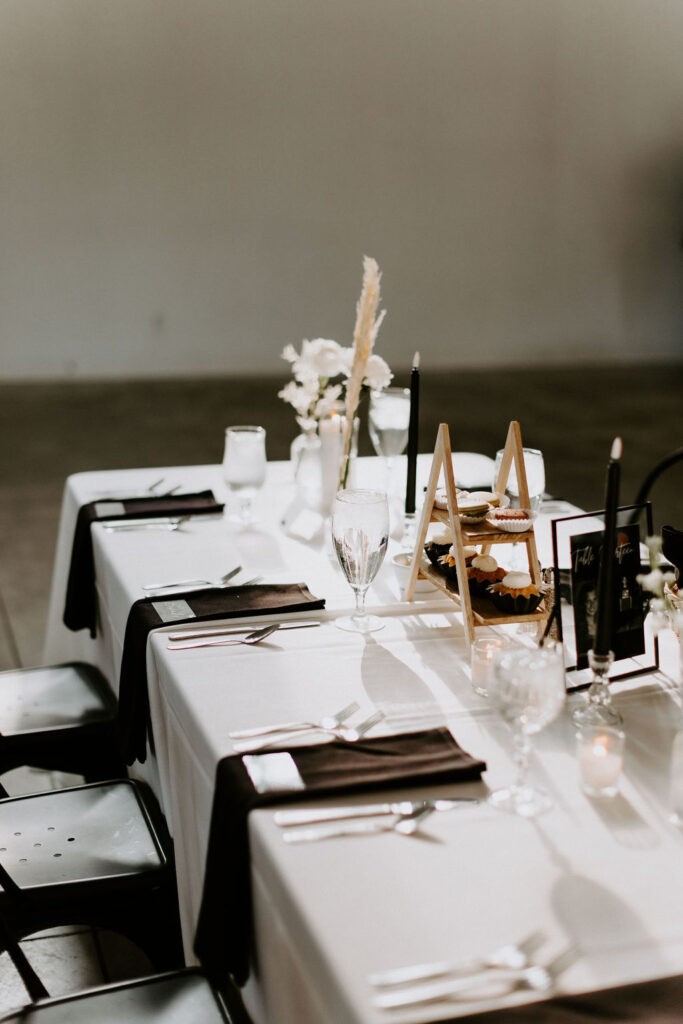black and white modern wedding table scape