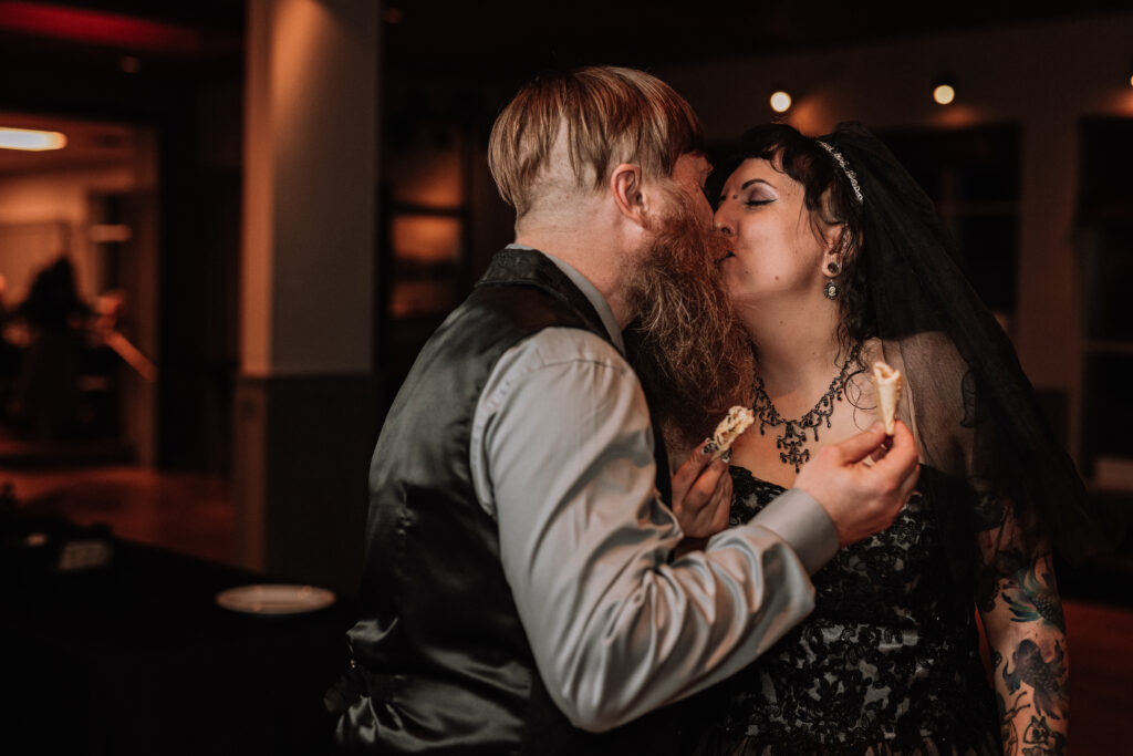 spooky wedding bride and groom wedding dessert photo